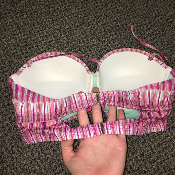 Swimsuit top - Picture 2 of 2